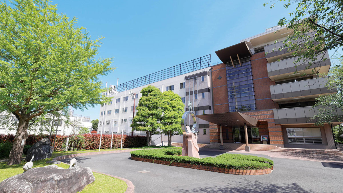 日本大学鶴ヶ丘